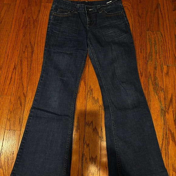 GLO Women's Dark flare Blue Jeans size 9 long - Picture 1 of 3